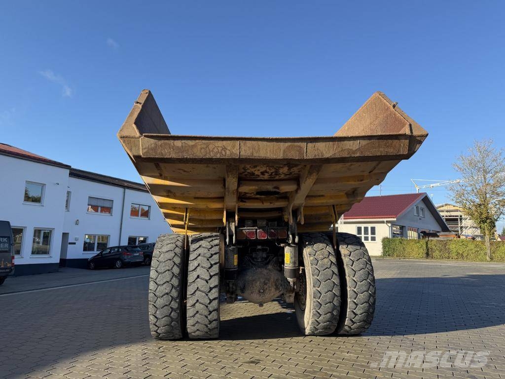 Komatsu HD405-7 Dumper a telaio rigido