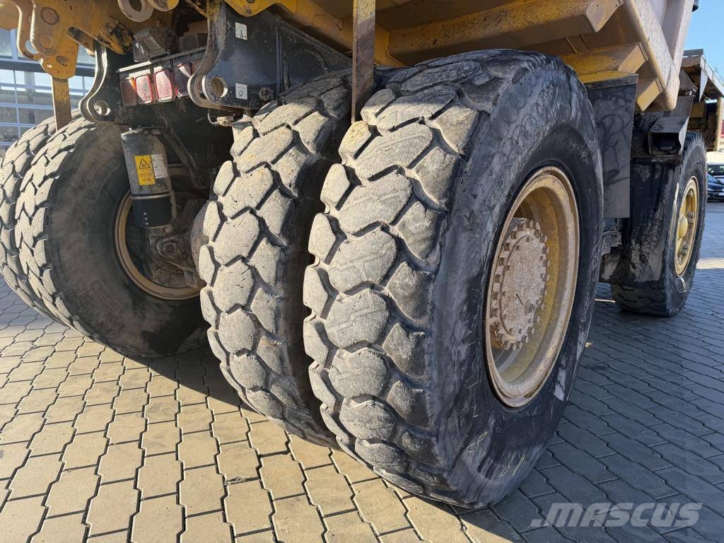 Komatsu HD405-7 Dumper a telaio rigido