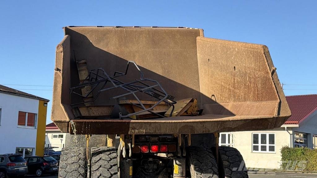 Komatsu HD405-7 Dumper a telaio rigido