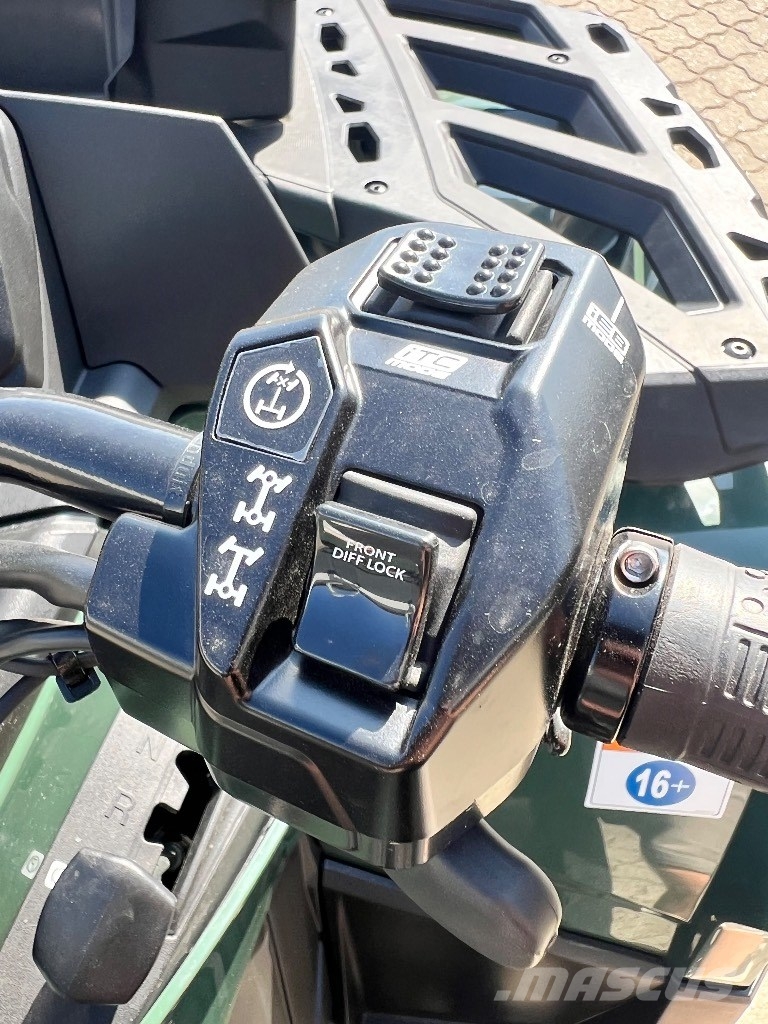 Can-am Outlander MAX 6x6 XU+ 650cc مركبات لجميع التضاريس