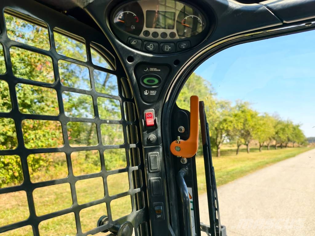 Bobcat S450 لوادر انزلاقية التوجيه