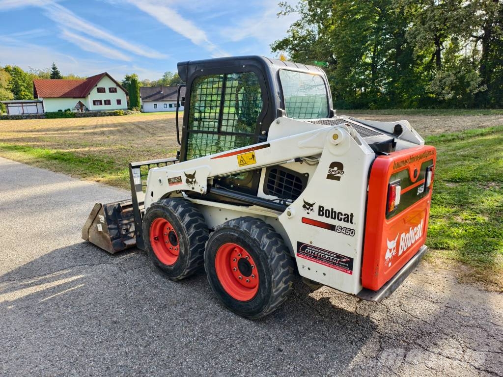 Bobcat S450 لوادر انزلاقية التوجيه