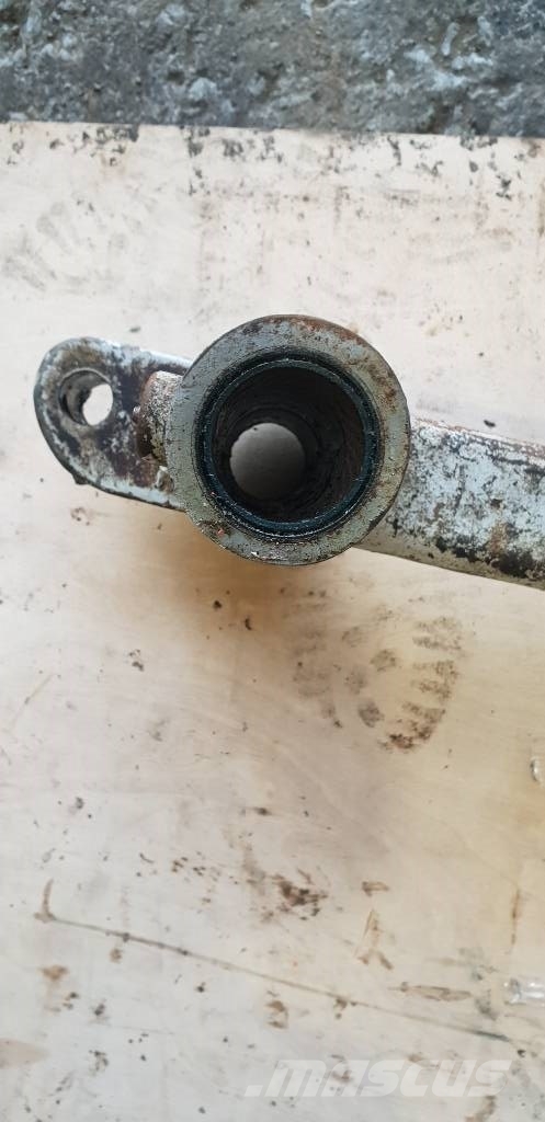 Komatsu 365 DELIMBING KNIFE REAR RIGHT Výložníky a lžíce