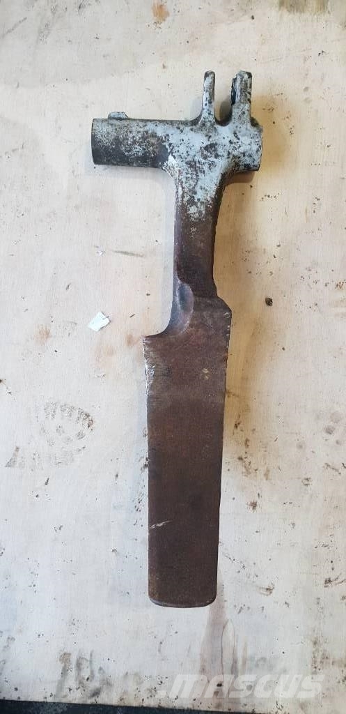 Komatsu 365 DELIMBING KNIFE REAR RIGHT Výložníky a lžíce