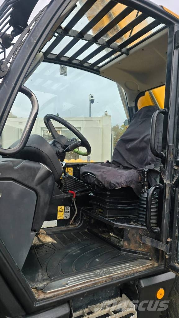 JCB 535-140 Telescopic handlers
