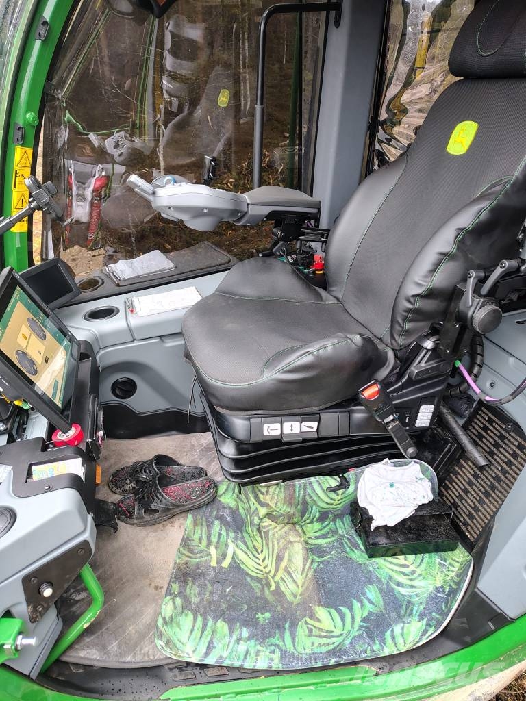 John Deere 1210 G Kuormatraktorit