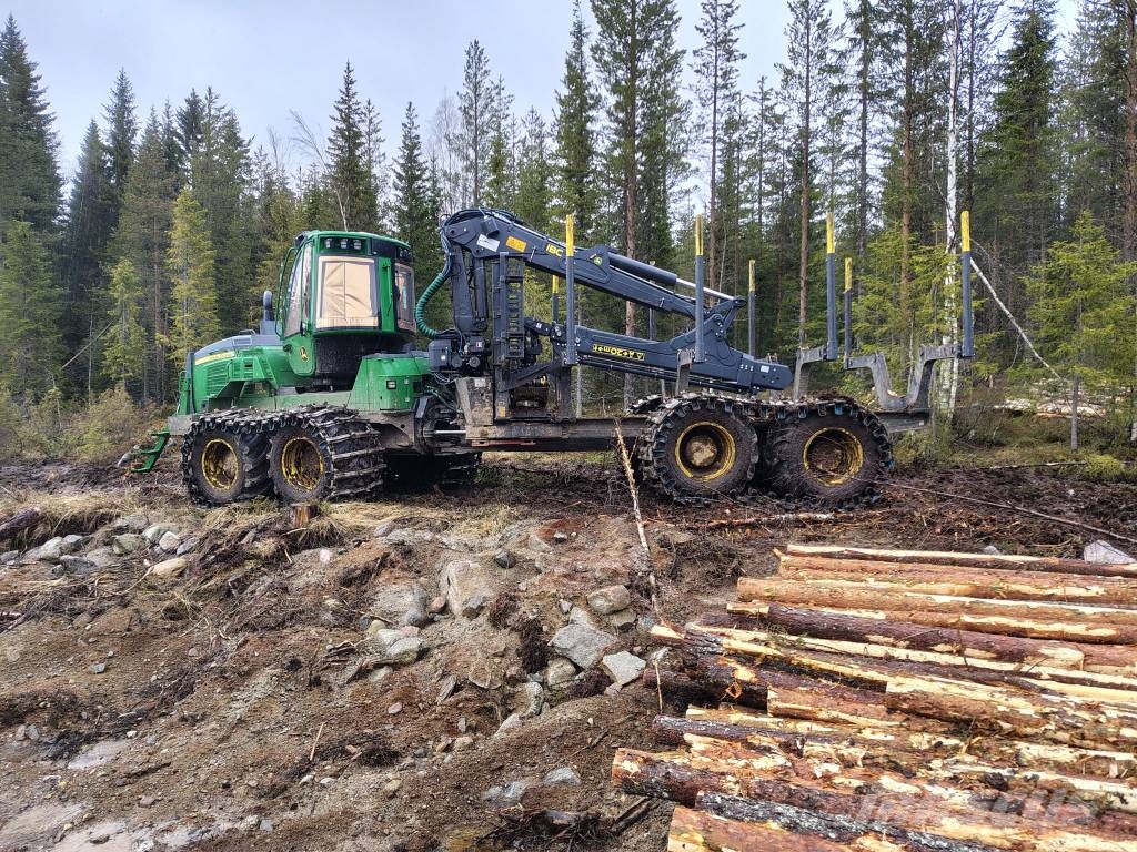 John Deere 1210 G Kuormatraktorit