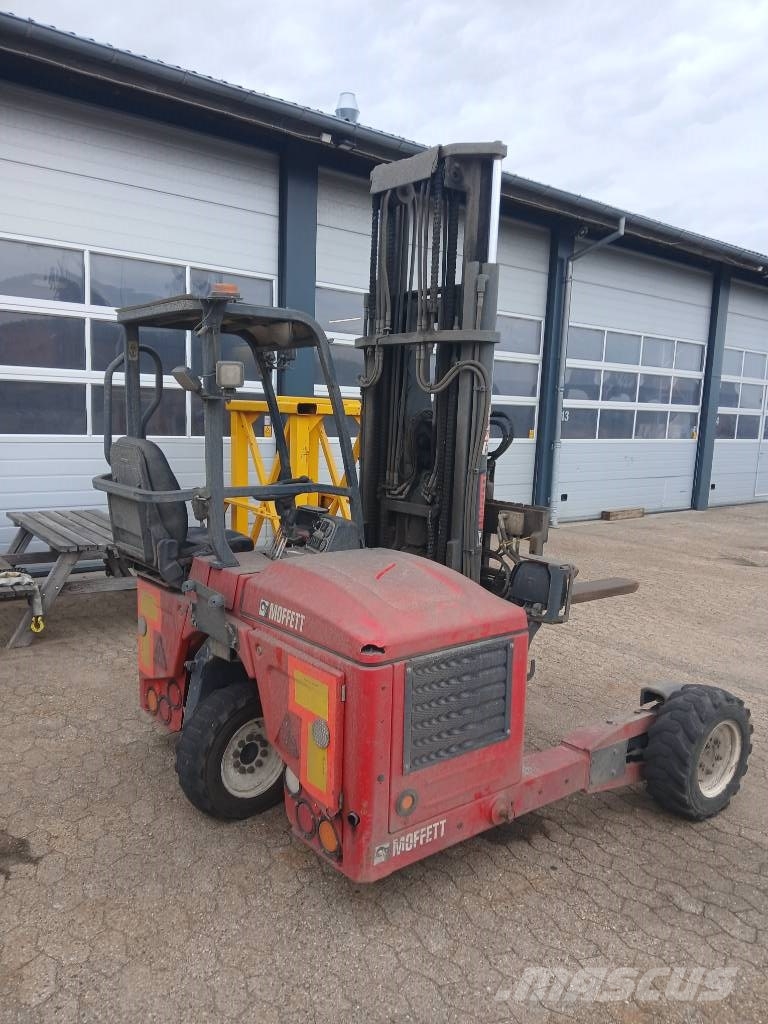 Moffett M4 25.4 NX Dizelski viličarji