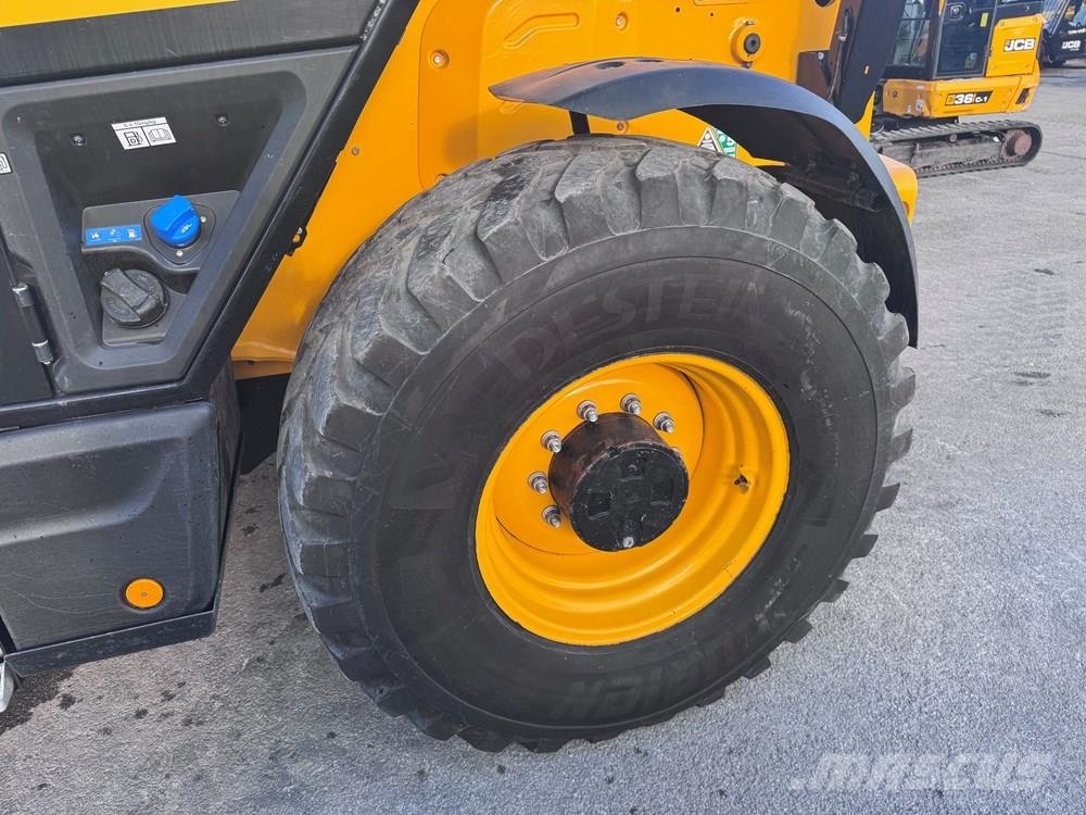JCB 560-80 WASTEMASTER LOADALL مناولات متداخلة