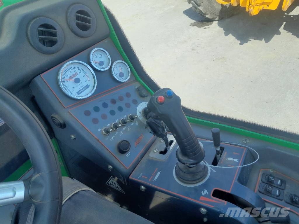 Avant M 528 E Mini nakladalci