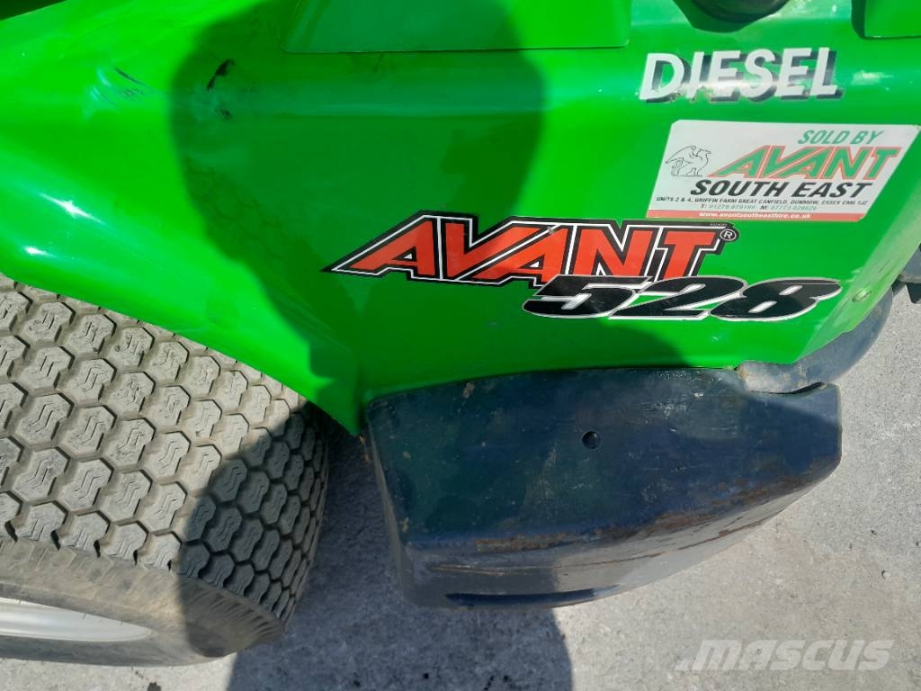Avant M 528 E Mini nakladalci