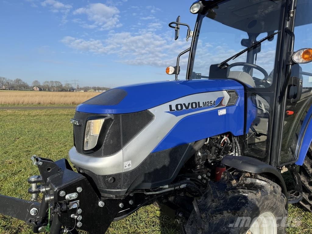Lovol M254 4WD tractor met cabine / fronthef DEMO 2026 3 Traktori