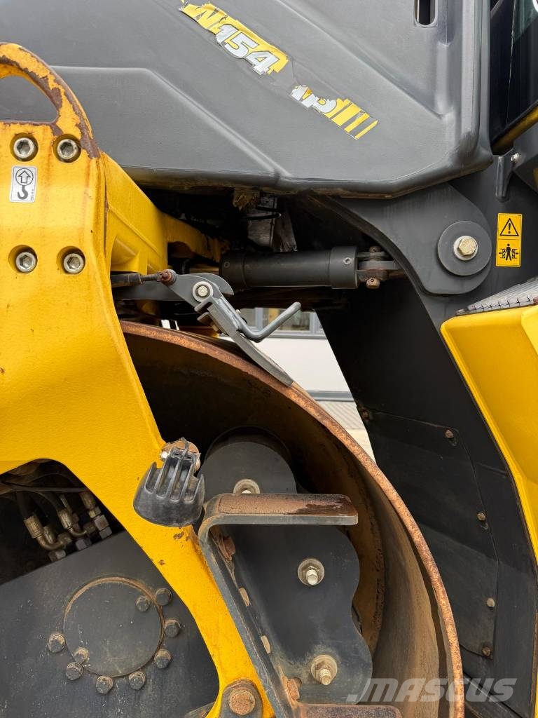 Bomag BW 154 A P-4 AM Twin drum rollers