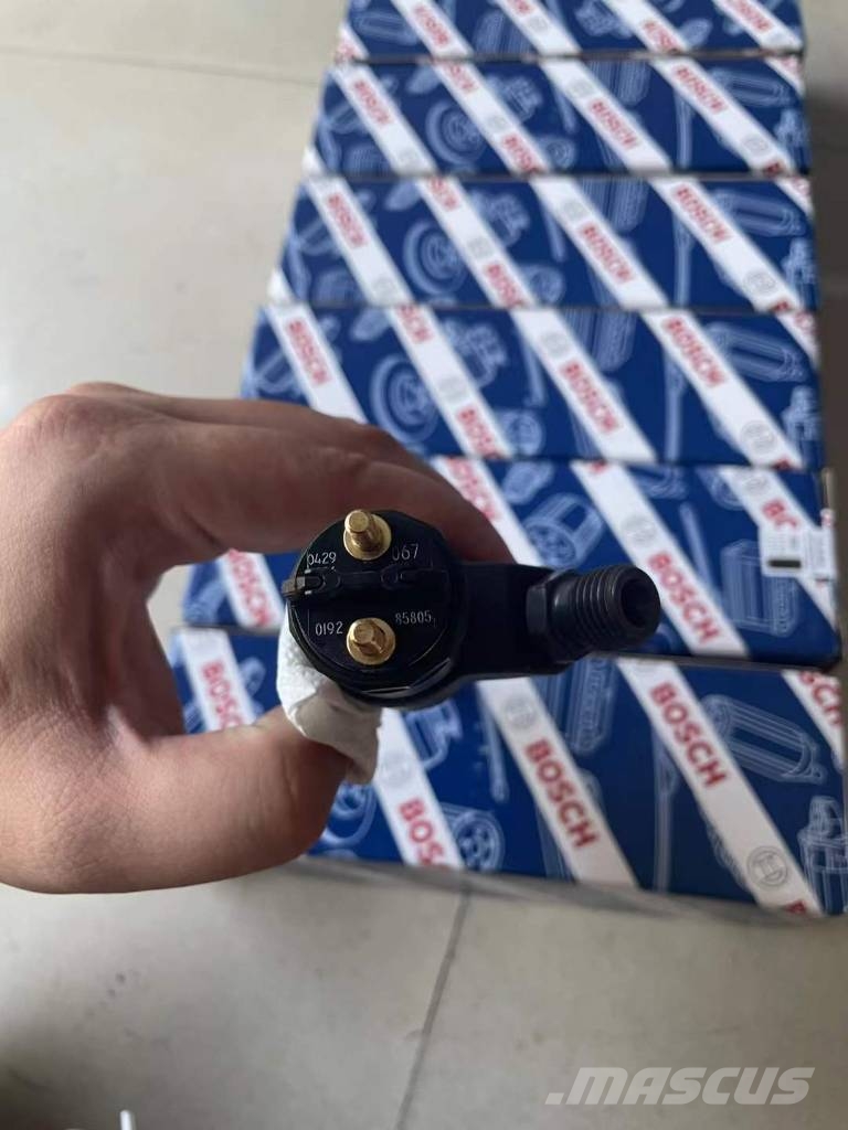 Volvo D6E Fuel Injector エンジン