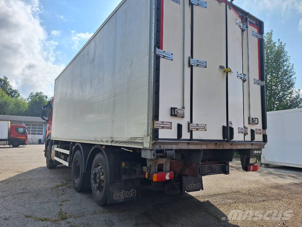 Iveco Stralis 260 S42 Camiones portavehículos