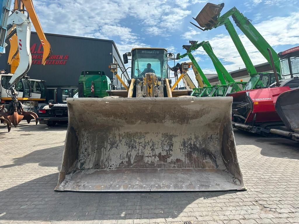 Komatsu WA 470-5H Cargadoras sobre ruedas