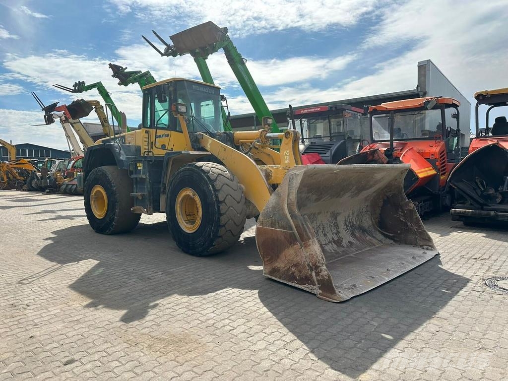 Komatsu WA 470-5H Cargadoras sobre ruedas