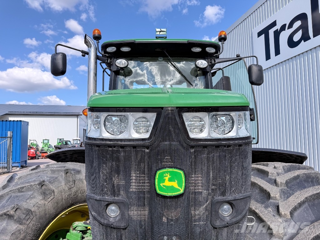 John Deere 7290 R الجرارات