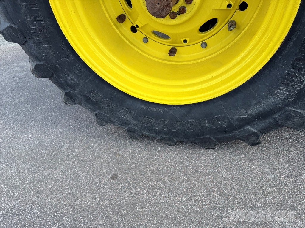 John Deere 7290 R الجرارات