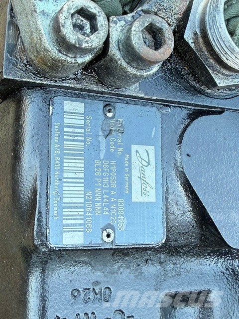 Hitachi ZW 95-6 used hydraulic parts complet هيدروليات