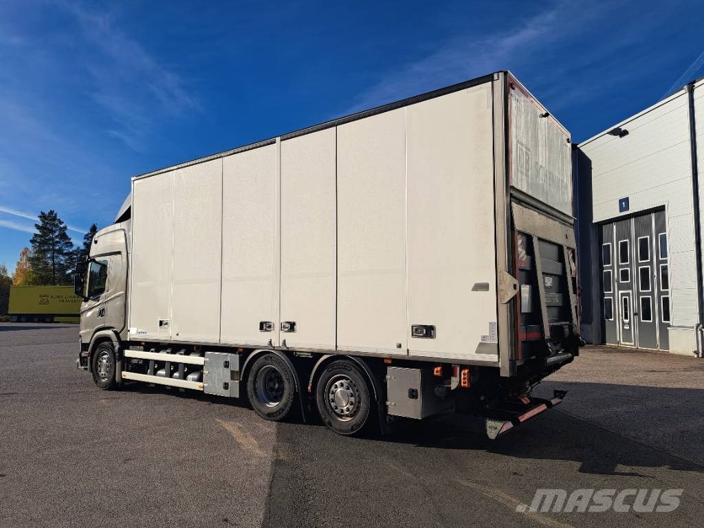 Scania R410 6X2*4 CBG 貨箱式卡車