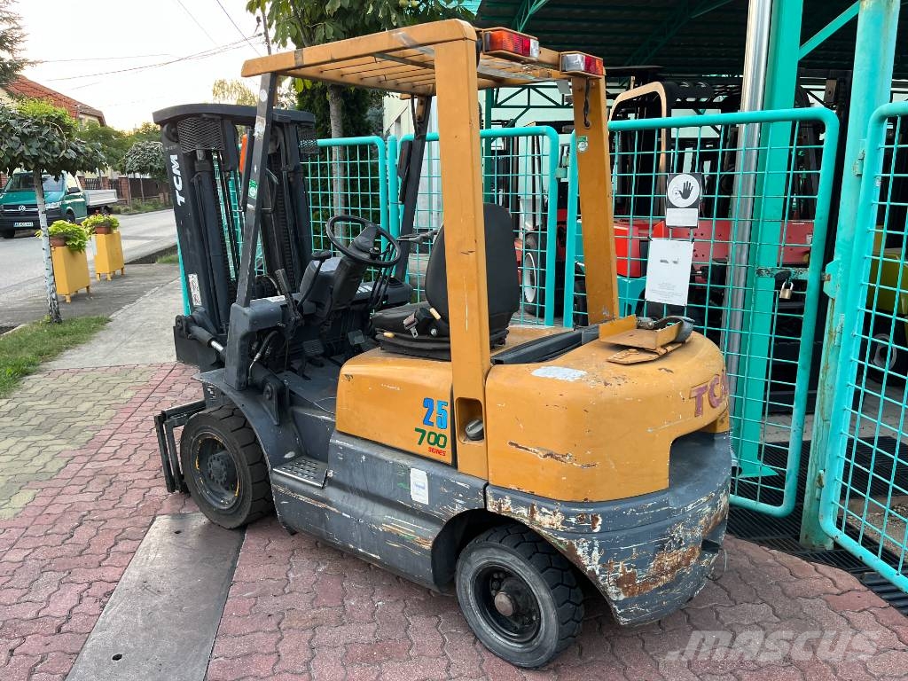 TCM FG25N-5T V-3974 OB Gasolmotviktstruckar