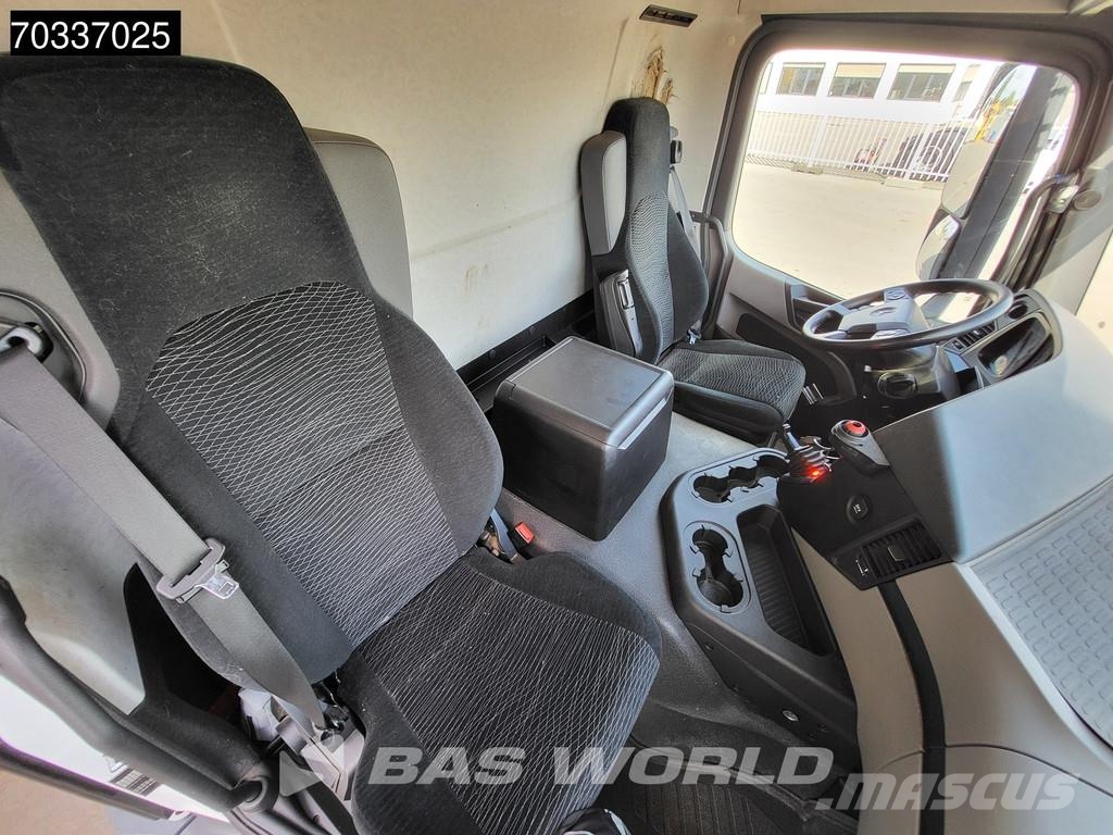 Mercedes-Benz Antos 2124 4X2 2t Tailgate 6-Cylinder Automatic Eu Box body trucks