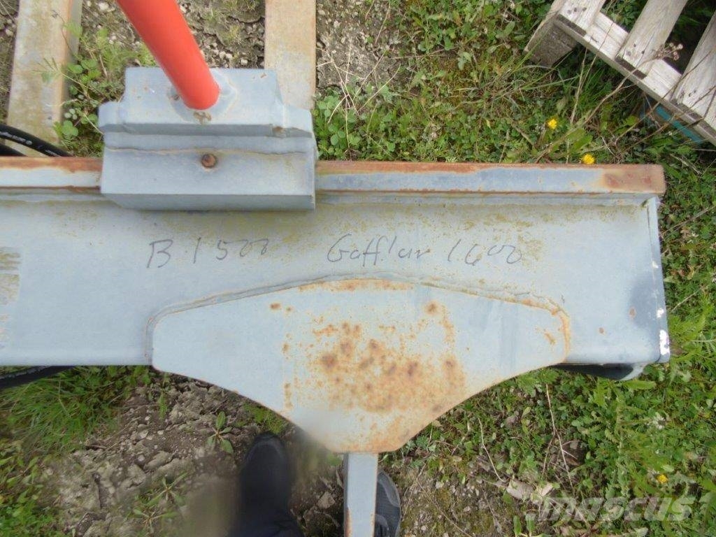 Gafflar Volvo L30-35 bredd 1500 längd 1600 Građevinarske viljuške