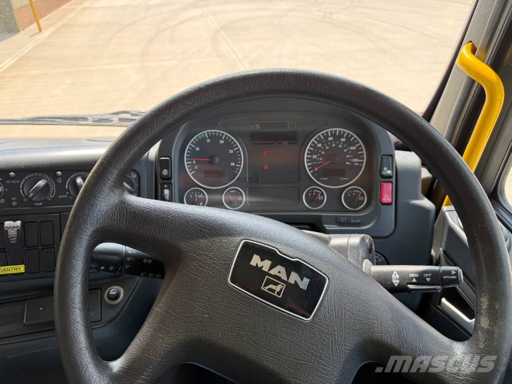 MAN 13.290 4x4 Fire Truck شاحنات حريق
