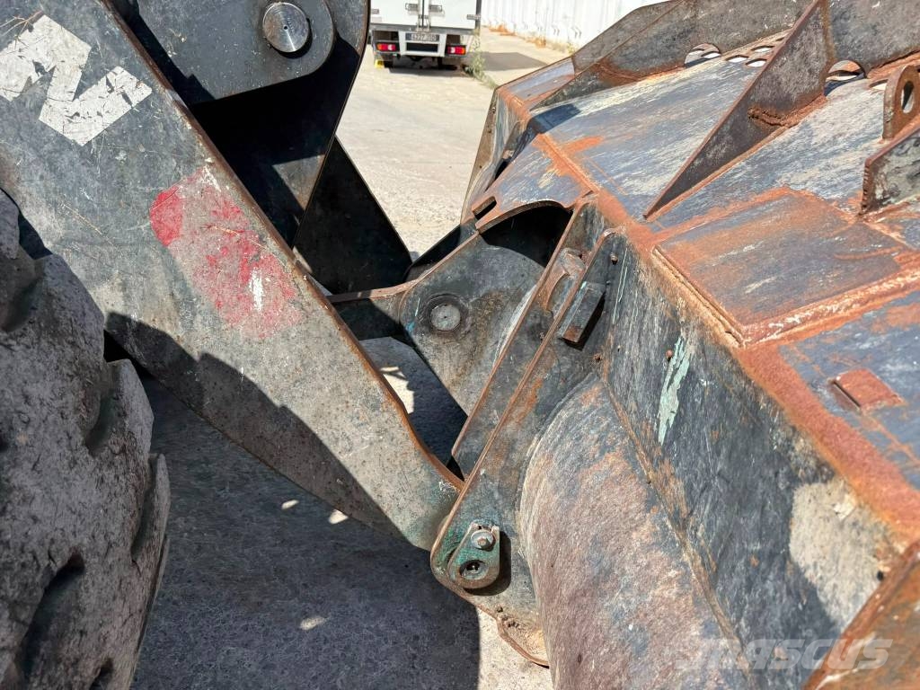 Doosan DL 200-5 Naudoti ratiniai krautuvai