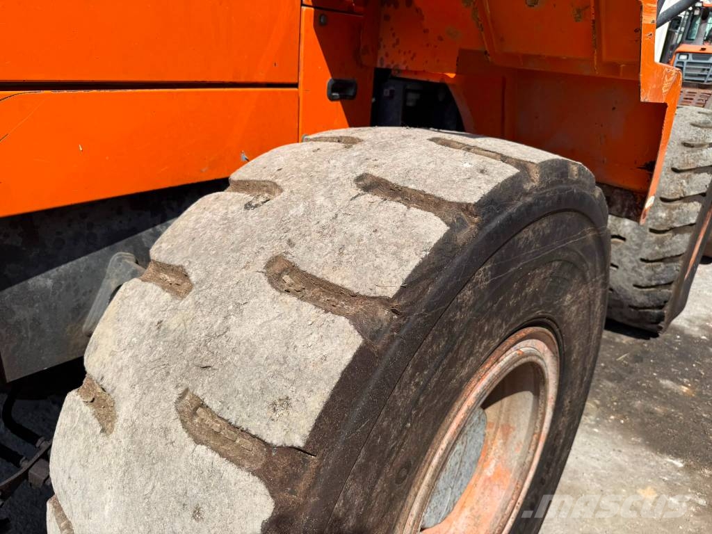 Doosan DL 200-5 Naudoti ratiniai krautuvai