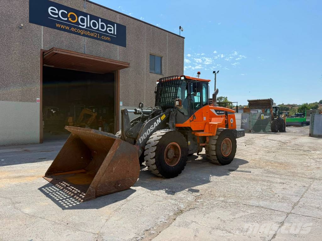 Doosan DL 200-5 Naudoti ratiniai krautuvai