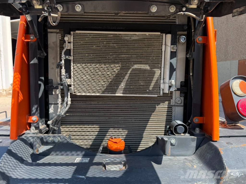 Doosan DL 200-5 Naudoti ratiniai krautuvai