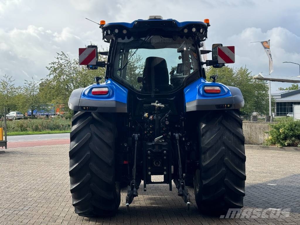 New Holland T7.260AC PLMI, Frontlinkage + PTO, airbrakes, 50k, Traktorji