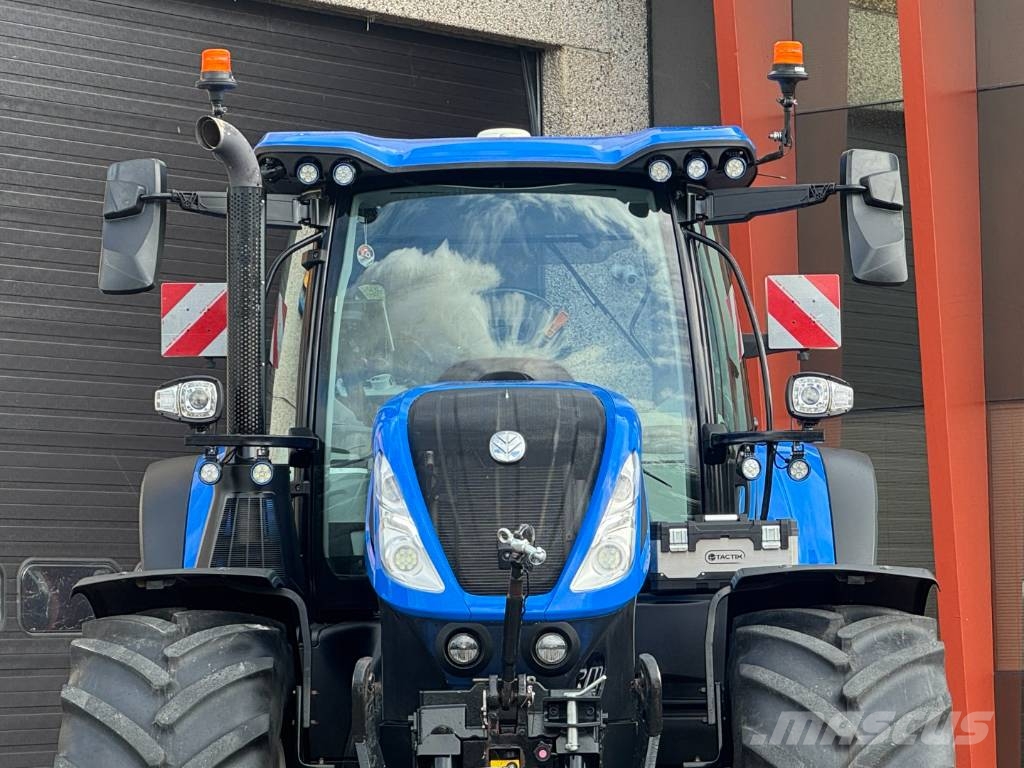 New Holland T7.260AC PLMI, Frontlinkage + PTO, airbrakes, 50k, Traktorji
