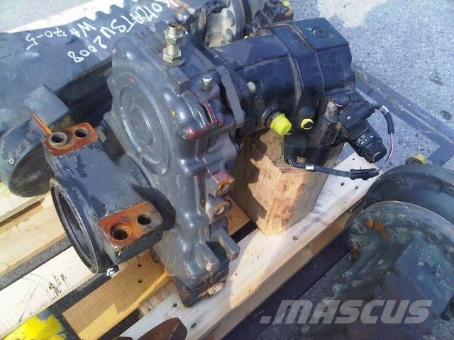 Komatsu WA 70-5 axles and transmission Osovine