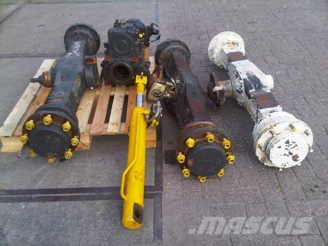 Komatsu WA 70-5 axles and transmission Osovine