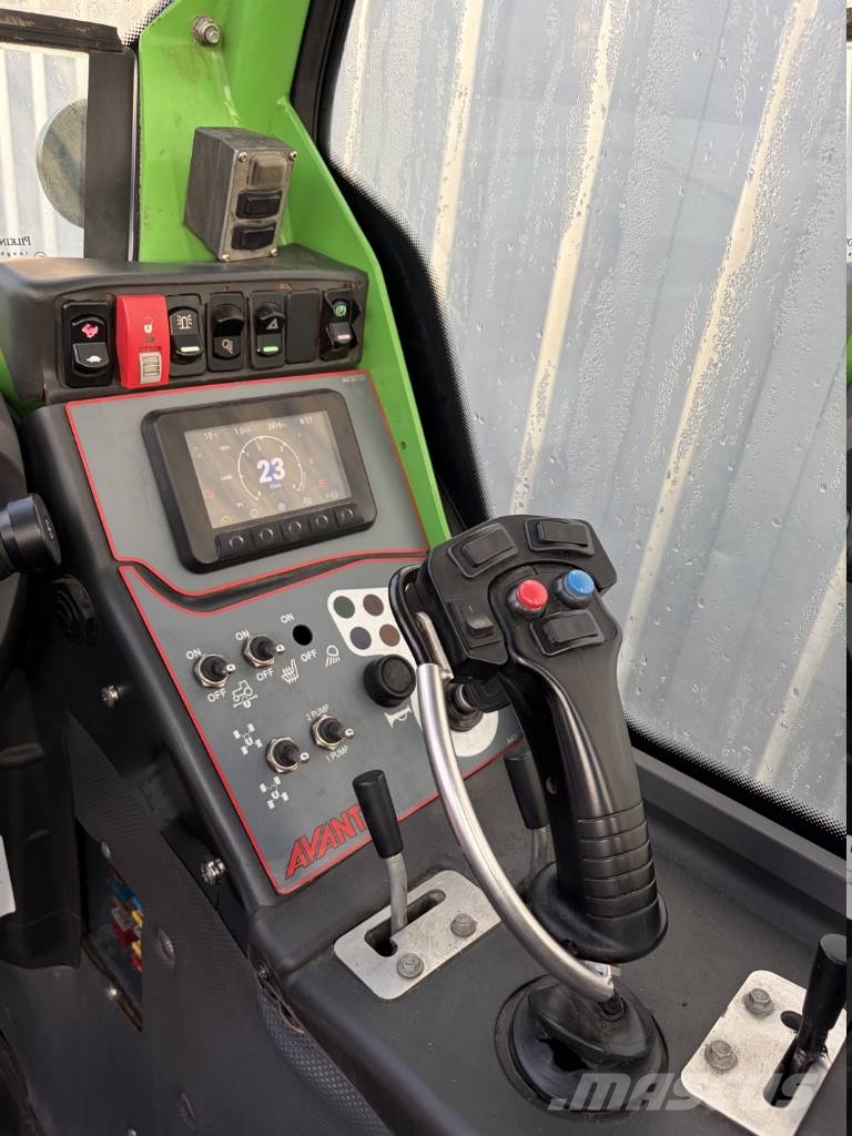 Avant 860 i Liukuohjatut kuormaajat