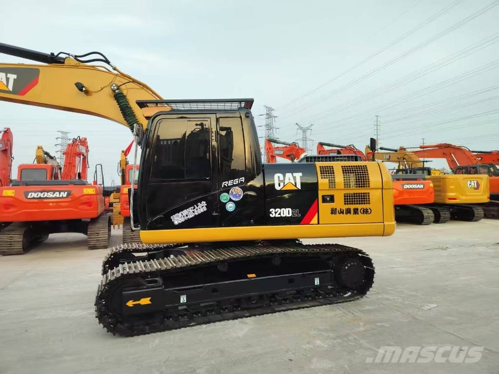 CAT 320D2L Escavadeiras de esteiras
