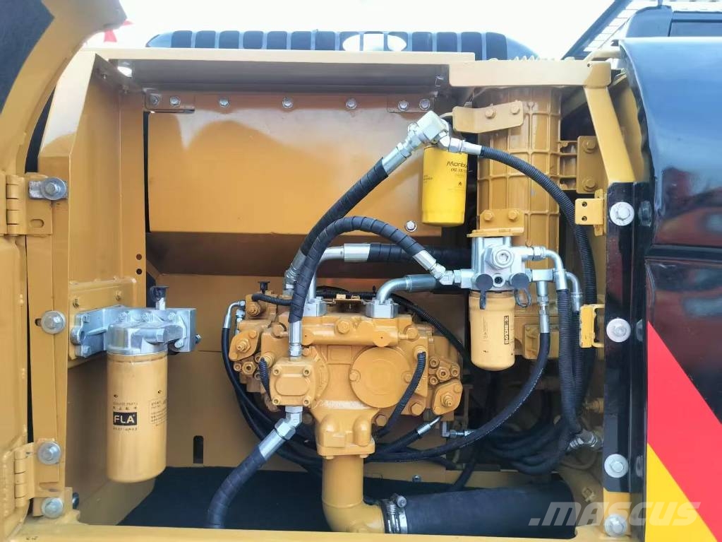 CAT 320D2L Escavadeiras de esteiras