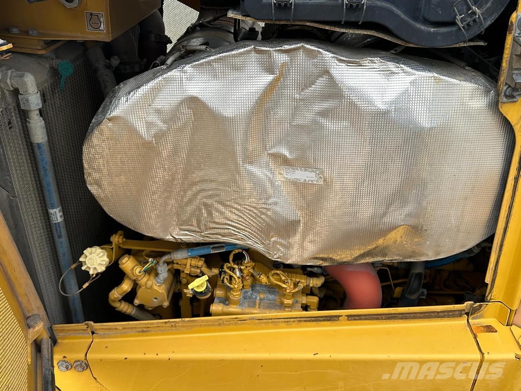 CAT D6 LGP Buldožeri guseničari