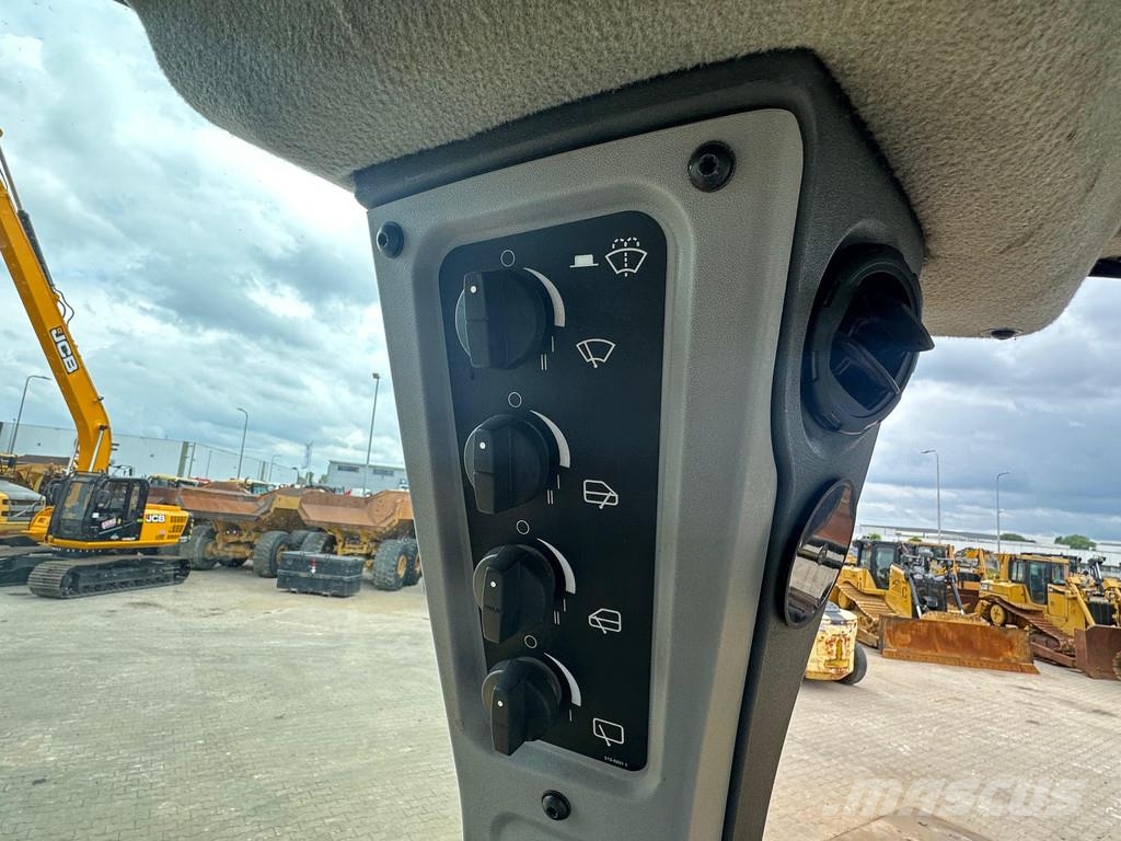 CAT D6 LGP Buldožeri guseničari