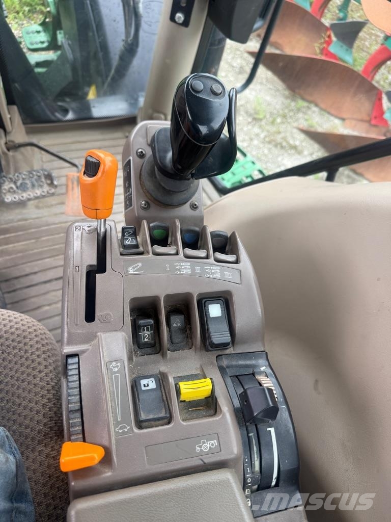 John Deere 6115 R Tractores