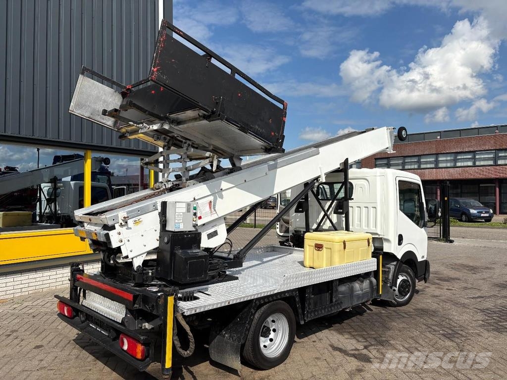 Nissan NT400 + 29 METER LADDER/MOVING LIFT + HYDROLIC + W Pacēlāji uz automašīnas bāzes