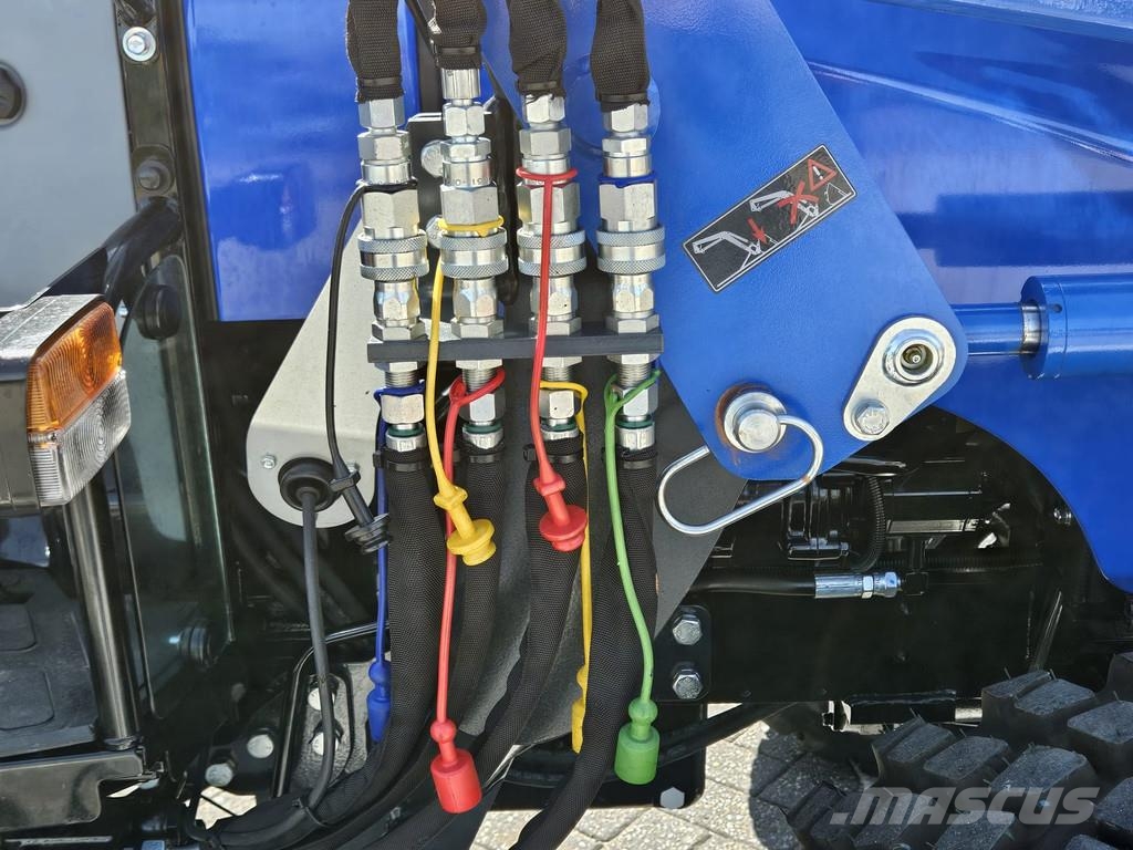 New Holland Boomer 55 HST met voorlader Kompakttraktorid