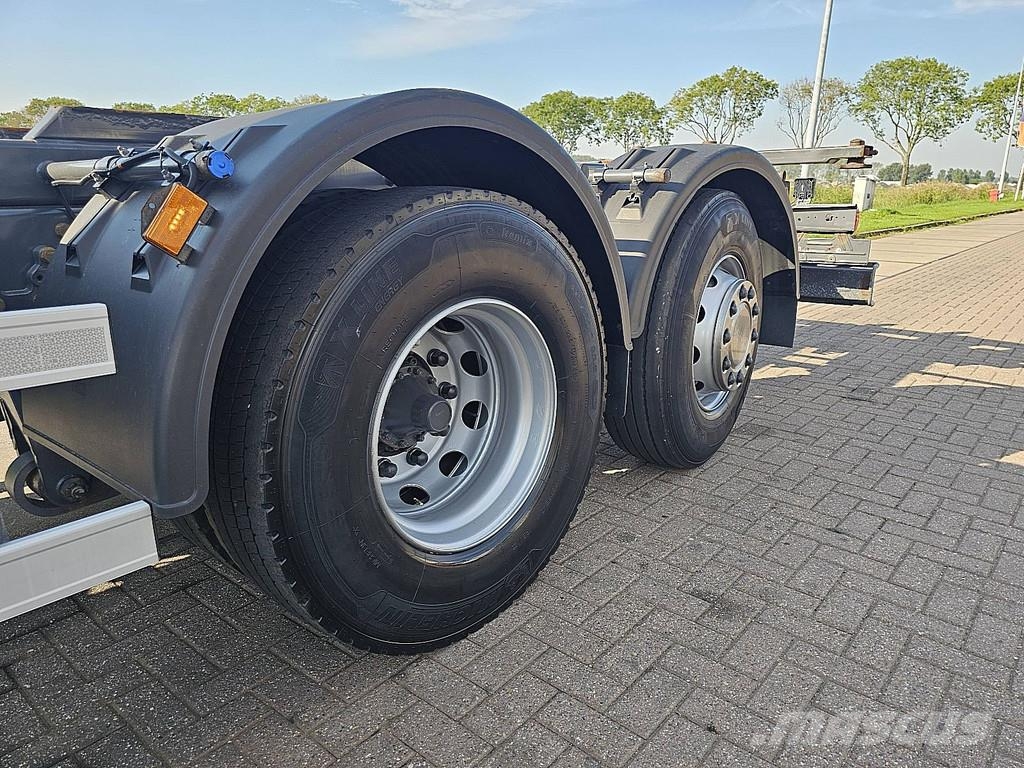 Scania R450 6x2*4 Lanový nosič kontajnerov