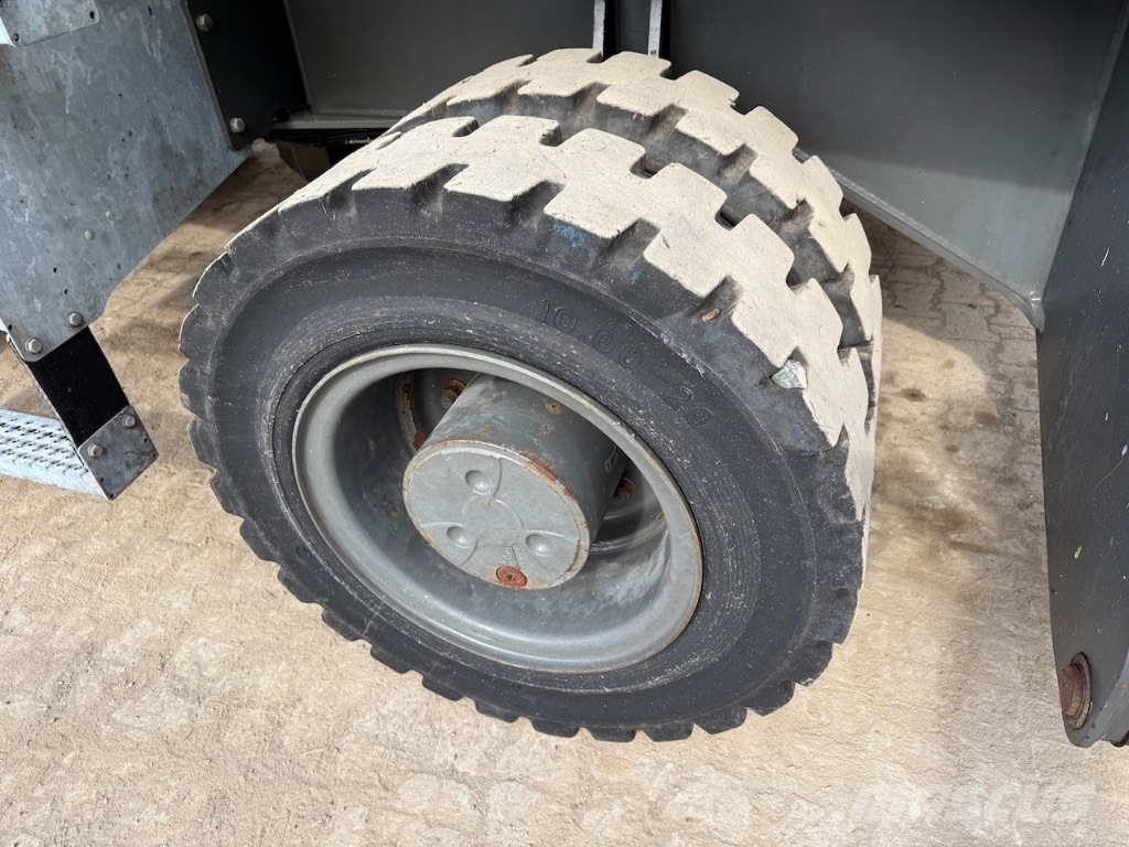 Sennebogen 818 M - 818 M E - 818ME - 818 E Bageri za manipuliranje materijalom / otpadom
