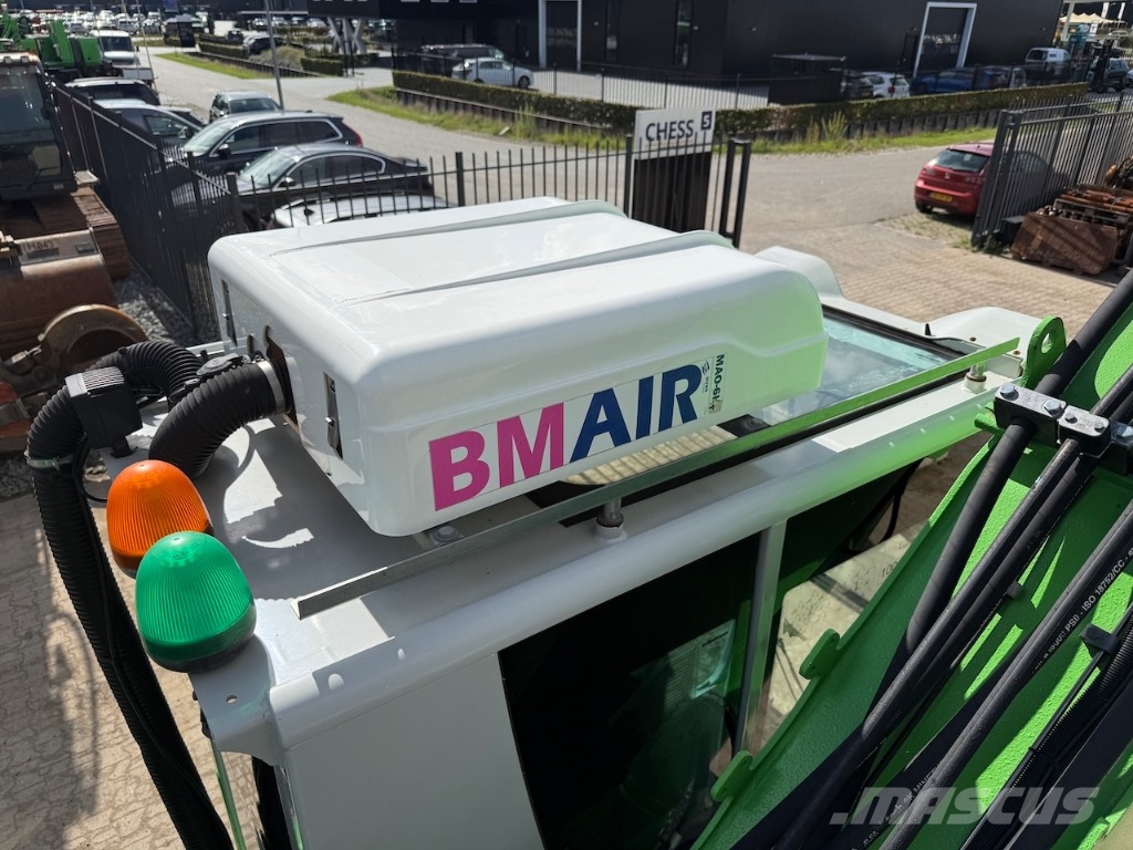Sennebogen 818 M - 818 M E - 818ME - 818 E Bageri za manipuliranje materijalom / otpadom