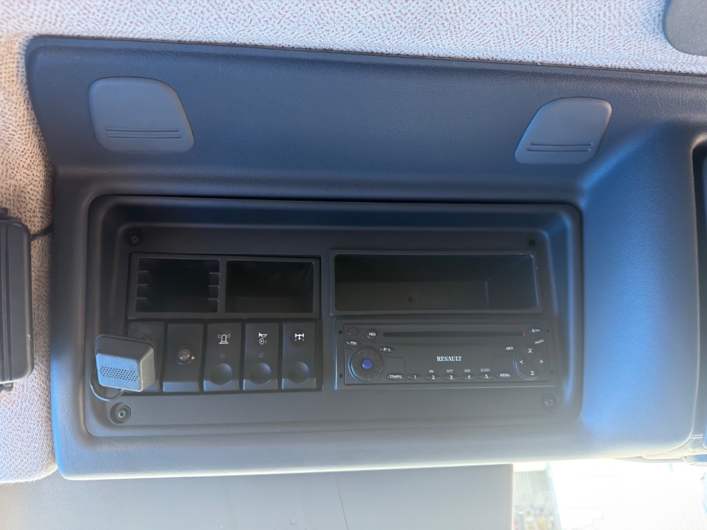 Renault Premium 420 DCI *ACCIDENTE*DAMAGED*UNFALL* وحدات الجر