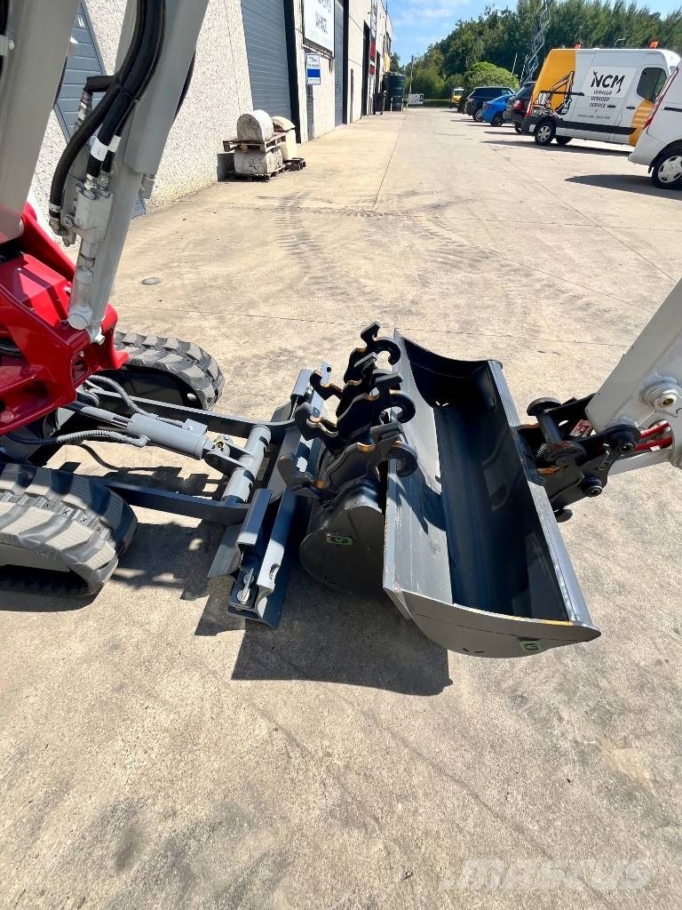 Takeuchi TB 225 Εκσκαφάκι (διαβολάκι) < 7t